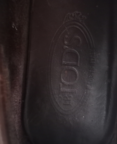 Tod's Classic Preppy Old Money Italian Made Leather Penny Loafers - Picture 6 of 9